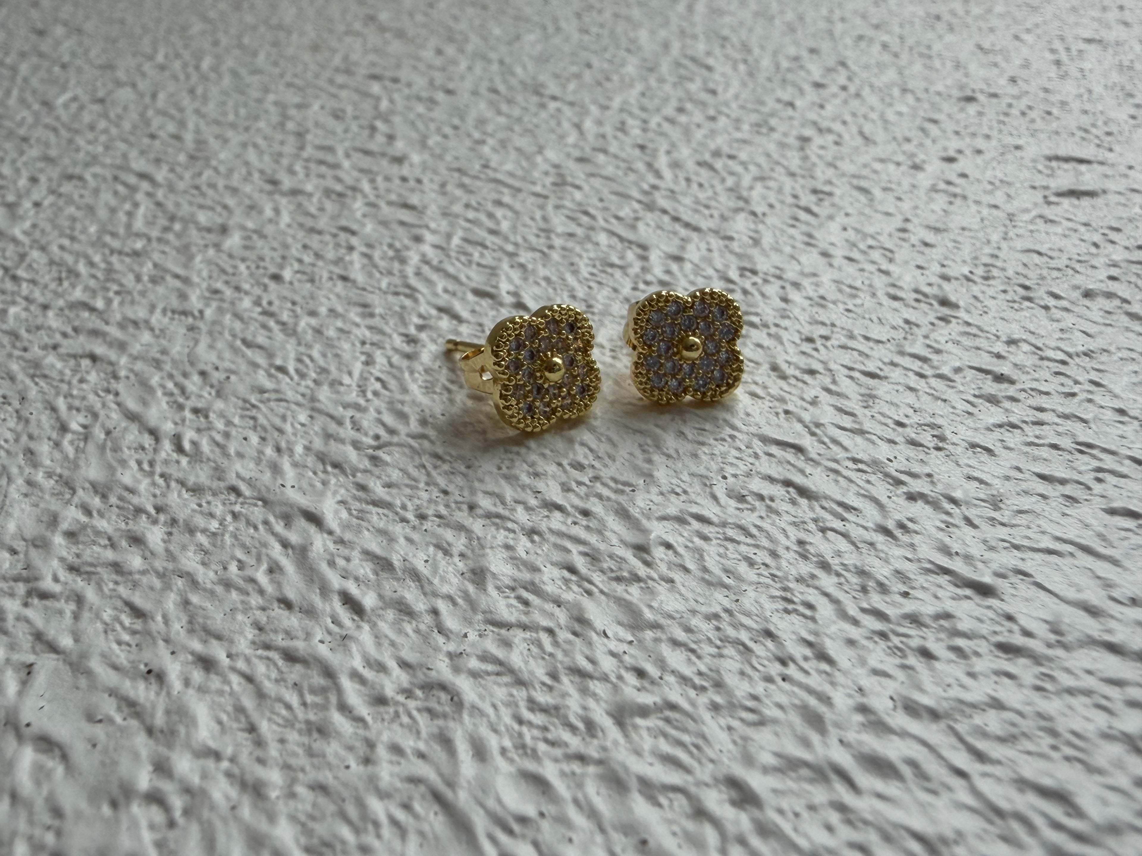 Flowers Studs